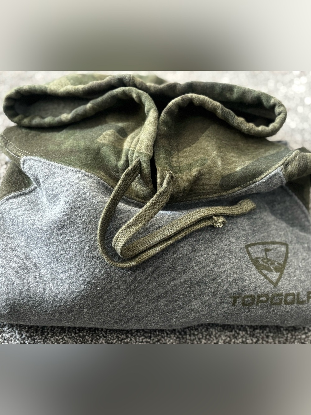 TOP GOLF -Men's Gray Hoodie w/ Camo Sleeves/Hood